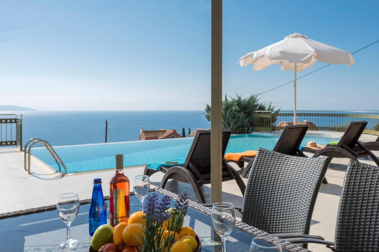 Lourdas Beach View Villa Vlachata Exterior photo